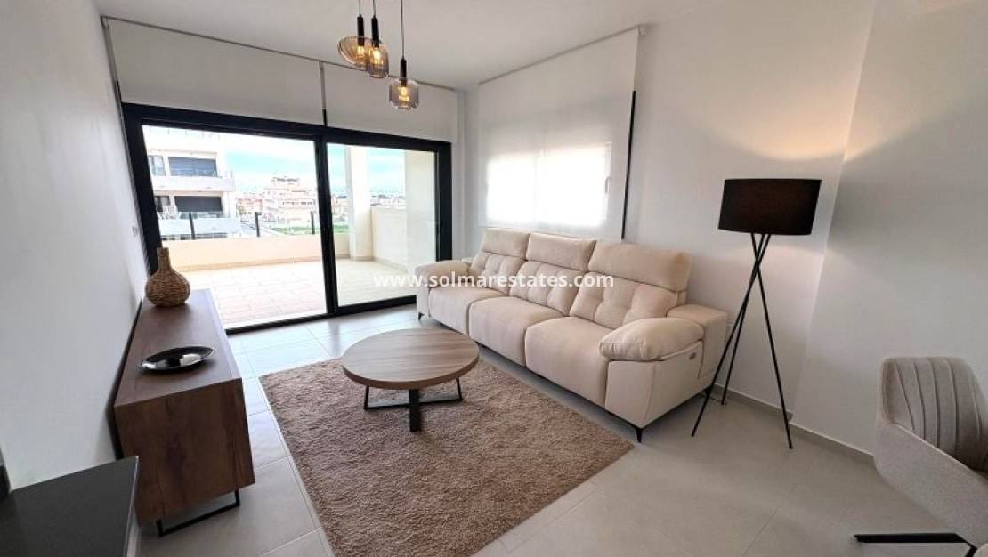 3 soverom Leilighet til salgs i Villamartin med svømmebasseng - € 390 000 (Ref: 10000562)