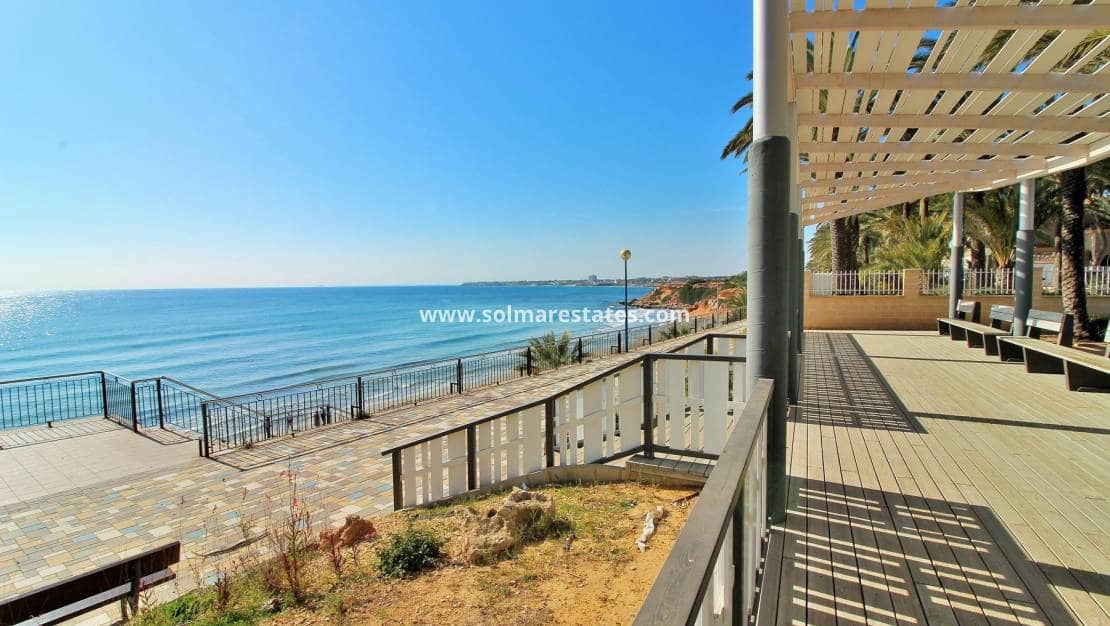 2 makuuhuone Huoneisto myytävänä paikassa Orihuela Costa mukana uima-altaan - 149 950 € (Ref: 10000563)
