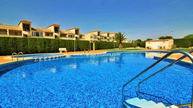 Apartamento de 2 habitaciones en Punta Prima, Orihuela en venta con piscina - 149.950 € (Ref: 10000563)