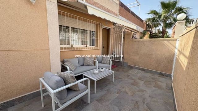 3 soveværelse Byhus til salg i Los Altos med swimmingpool - € 198.995 (Ref: 10000919)