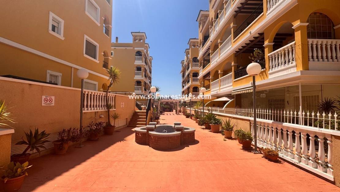 2 sovrum Lägenhet till salu i Algorfa med pool - 136 000 € (Ref: 10001329)