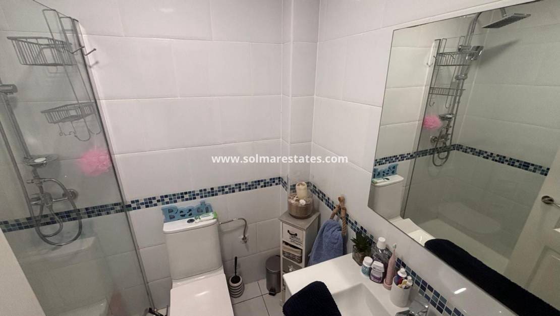 2 soveværelse Lejlighed til salg i El Chaparral - € 139.995 (Ref: 10001330)