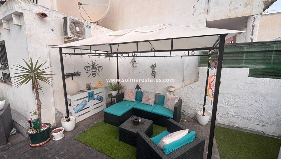2 soveværelse Lejlighed til salg i El Chaparral - € 139.995 (Ref: 10001330)