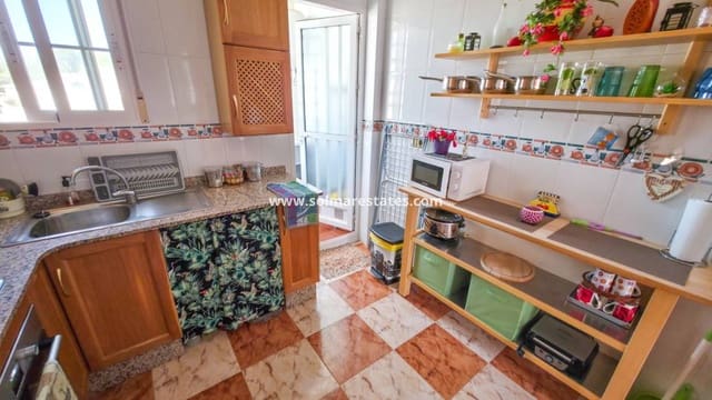 Apartamento de 2 habitaciones en Cabo Roig, Orihuela en venta con piscina - 157.500 € (Ref: 10001332)