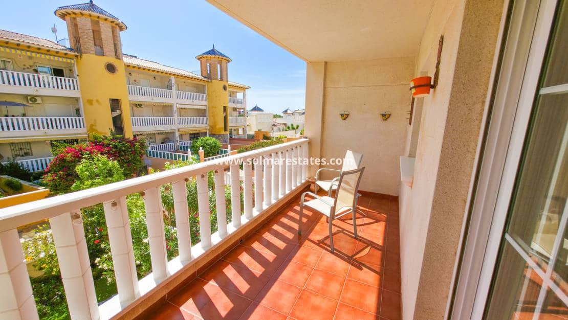 Apartamento de 2 habitaciones en Cabo Roig en venta con piscina - 157.500 € (Ref: 10001332)