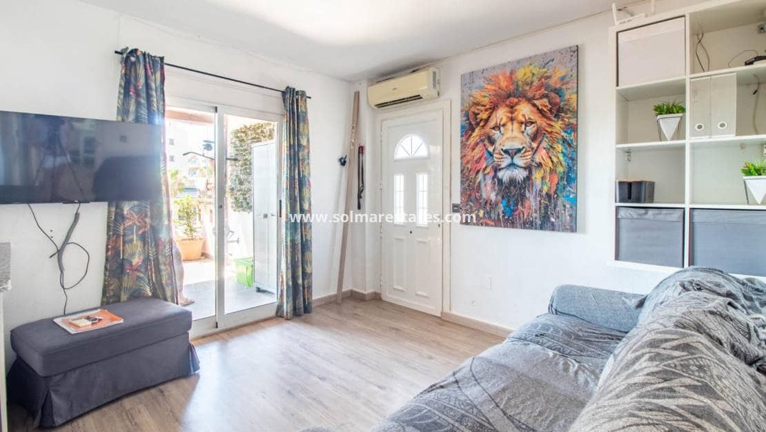 Apartamento de 2 habitaciones en Cabo Roig en venta con piscina - 135.000 € (Ref: 10004631)