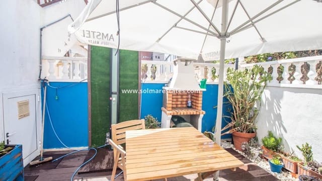 Apartamento de 2 habitaciones en Cabo Roig, Orihuela en venta con piscina - 135.000 € (Ref: 10004631)