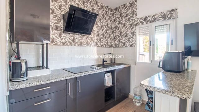 Apartamento de 2 habitaciones en Cabo Roig, Orihuela en venta con piscina - 135.000 € (Ref: 10004631)