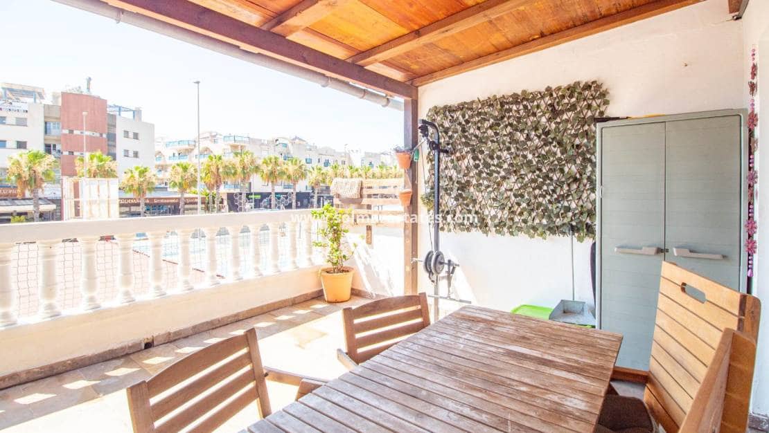 Apartamento de 2 habitaciones en Cabo Roig en venta con piscina - 135.000 € (Ref: 10004631)