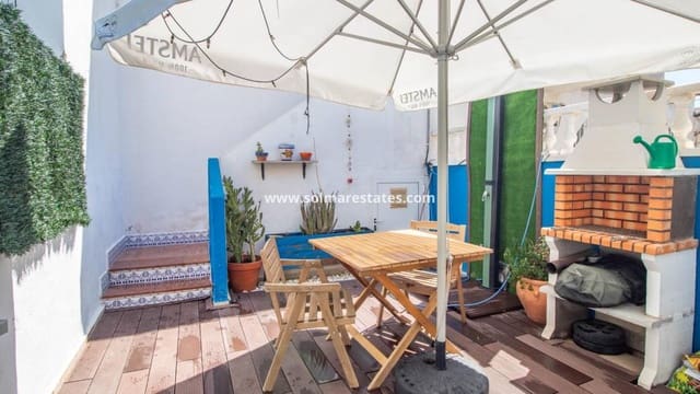 Apartamento de 2 habitaciones en Cabo Roig, Orihuela en venta con piscina - 135.000 € (Ref: 10004631)