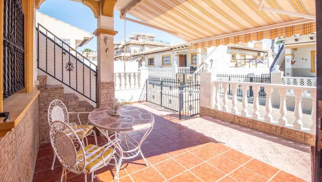 2 makuuhuone Bungalow myytävänä paikassa Cabo Roig mukana uima-altaan - 179 900 € (Ref: 10004632)