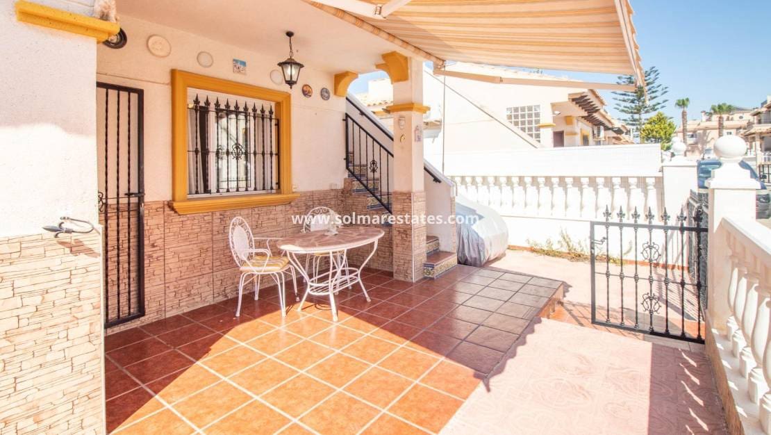 2 makuuhuone Bungalow myytävänä paikassa Cabo Roig mukana uima-altaan - 179 900 € (Ref: 10004632)