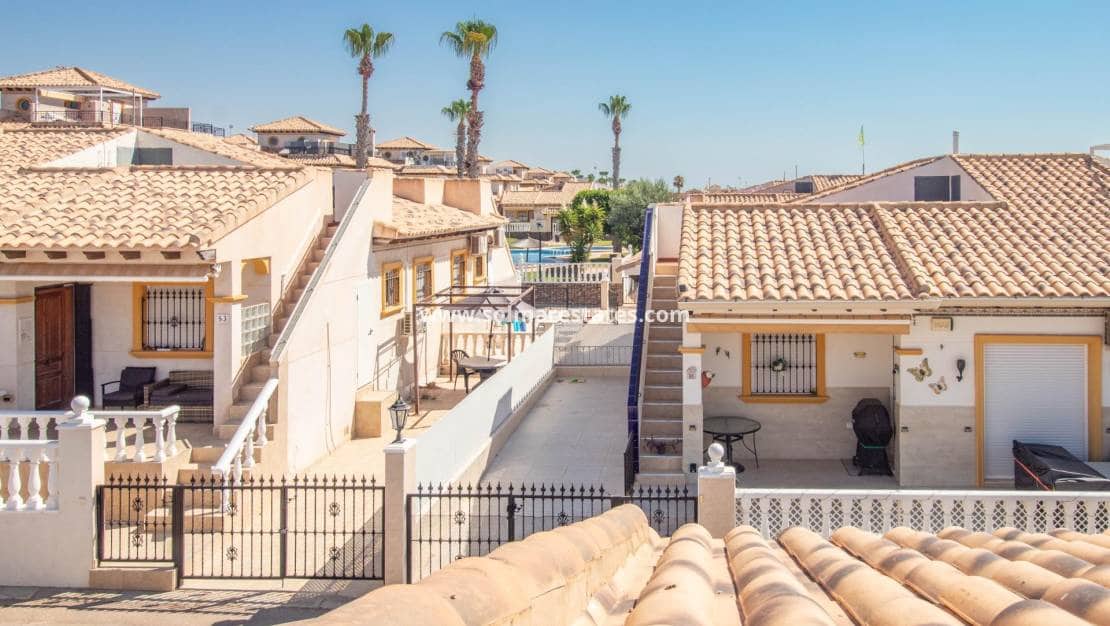 2 makuuhuone Bungalow myytävänä paikassa Cabo Roig mukana uima-altaan - 179 900 € (Ref: 10004632)