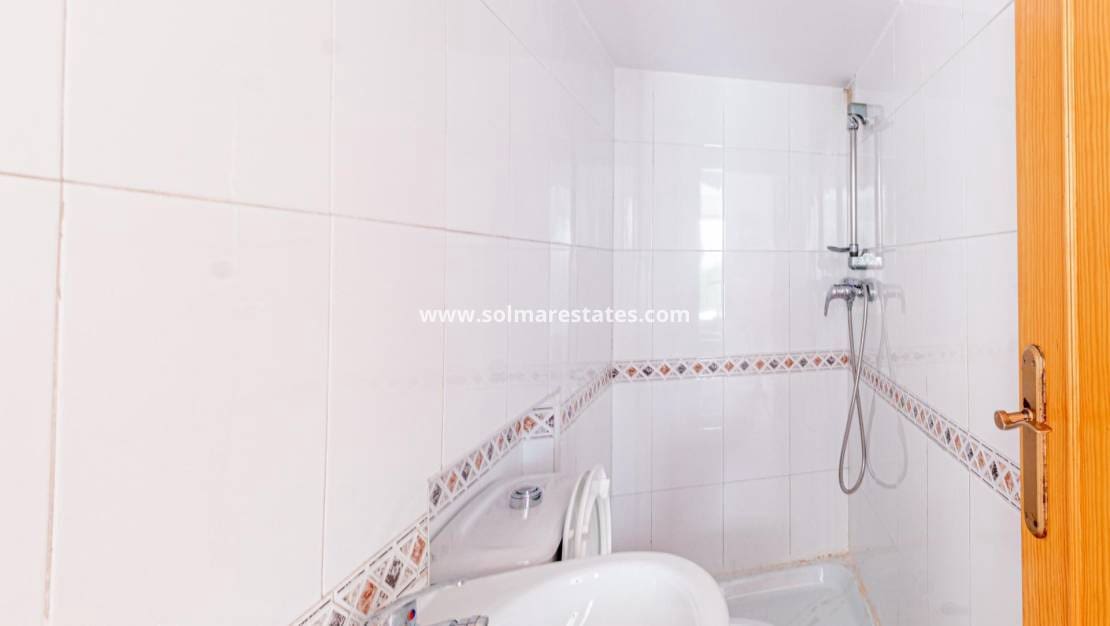 3 bedroom Townhouse for sale in Los Altos with pool - € 179,000 (Ref: 10004633)
