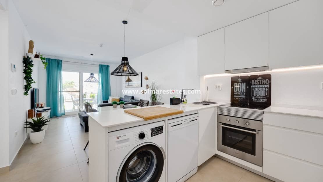 2 soveværelse Lejlighed til salg i Pilar de la Horadada med swimmingpool - € 259.950 (Ref: 10007531)