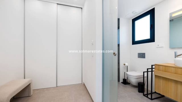 2 soverom Leilighet til salgs i Campoamor, Orihuela med svømmebasseng - € 449 000 (Ref: 10007532)