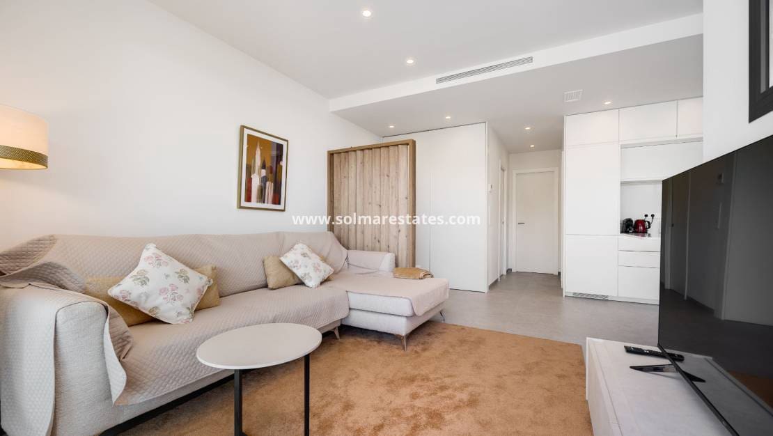 2 soverom Leilighet til salgs i Campoamor med svømmebasseng - € 449 000 (Ref: 10007532)