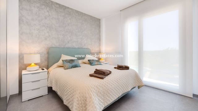 2 soverom Leilighet til salgs i Campoamor, Orihuela med svømmebasseng - € 449 000 (Ref: 10007532)