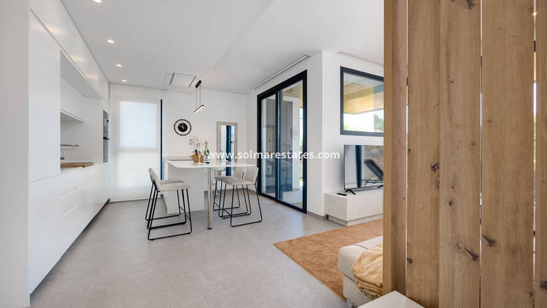 2 soverom Leilighet til salgs i Campoamor med svømmebasseng - € 449 000 (Ref: 10007532)
