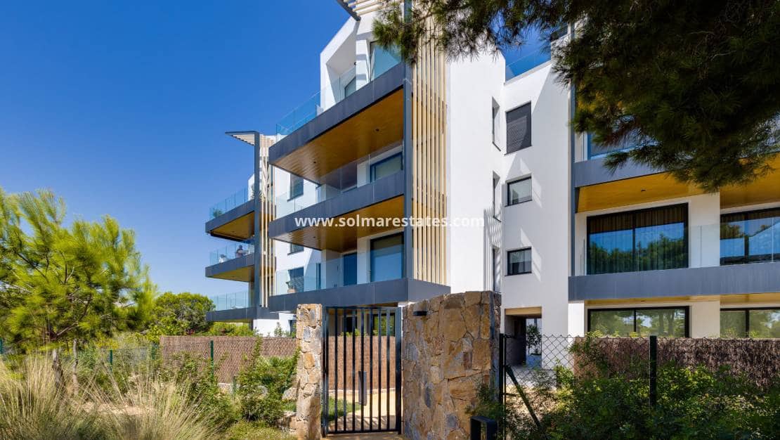2 soverom Leilighet til salgs i Campoamor med svømmebasseng - € 449 000 (Ref: 10007532)