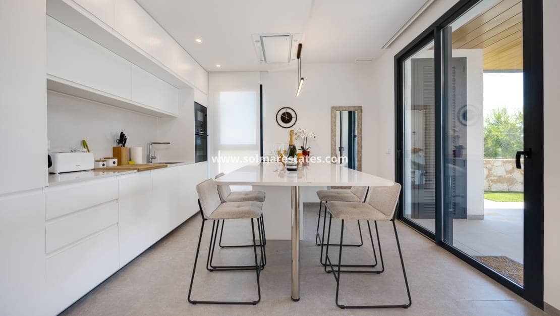 2 soverom Leilighet til salgs i Campoamor med svømmebasseng - € 449 000 (Ref: 10007532)