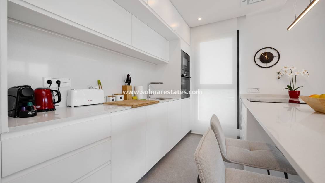 2 soverom Leilighet til salgs i Campoamor med svømmebasseng - € 449 000 (Ref: 10007532)