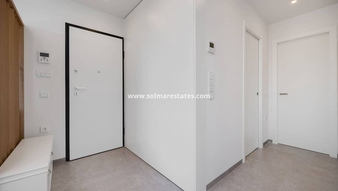 2 soverom Leilighet til salgs i Campoamor med svømmebasseng - € 449 000 (Ref: 10007532)