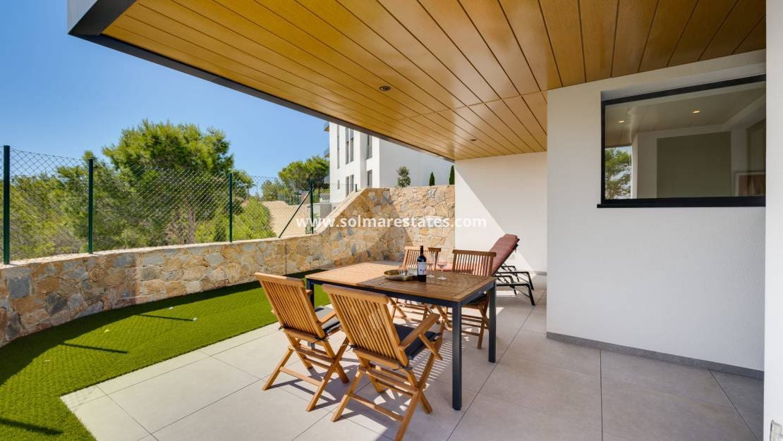 2 soverom Leilighet til salgs i Campoamor med svømmebasseng - € 449 000 (Ref: 10007532)
