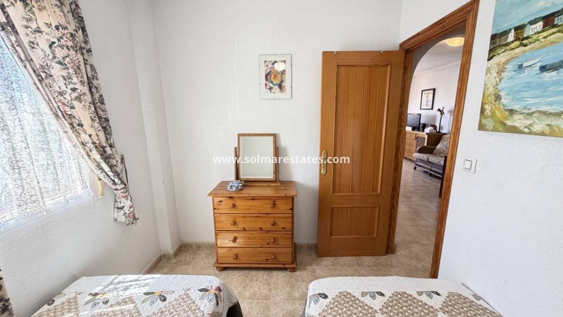 3 slaapkamer Appartement te koop in La Zenia met zwembad - € 189.000 (Ref: 10007750)