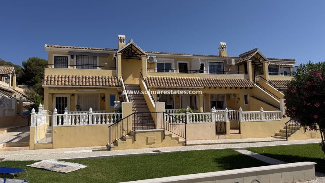 2 soverom Leilighet til salgs i Villamartin med svømmebasseng - € 139 995 (Ref: 10007751)