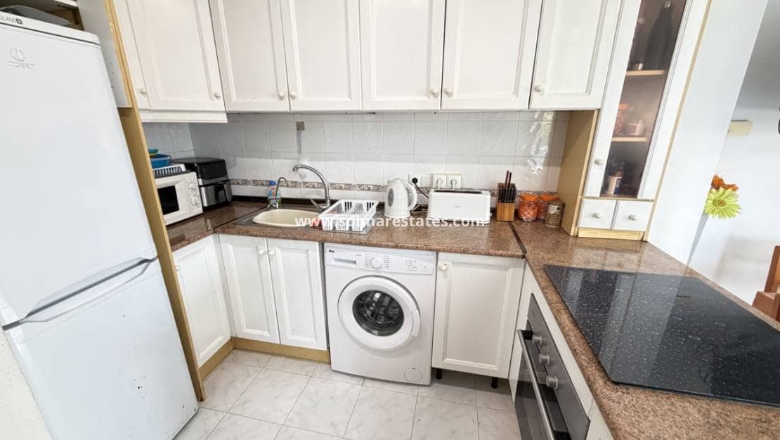 Pareado de 3 habitaciones en La Florida en venta con piscina - 229.000 € (Ref: 10007752)