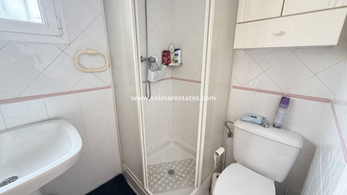 Pareado de 3 habitaciones en La Florida en venta con piscina - 229.000 € (Ref: 10007752)