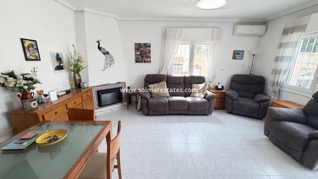 3 bedroom Semi-detached Villa for sale in La Florida, Orihuela - € 229,000 (Ref: 10007752)