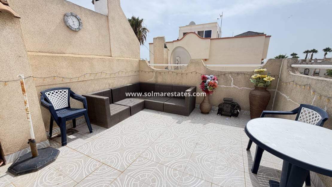 Pareado de 3 habitaciones en La Florida en venta con piscina - 229.000 € (Ref: 10007752)