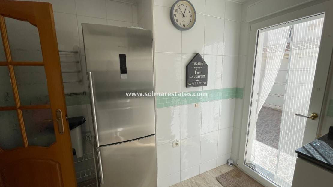 Casa de 3 habitaciones en Torre de la Horadada en venta con piscina - 355.000 € (Ref: 10008012)
