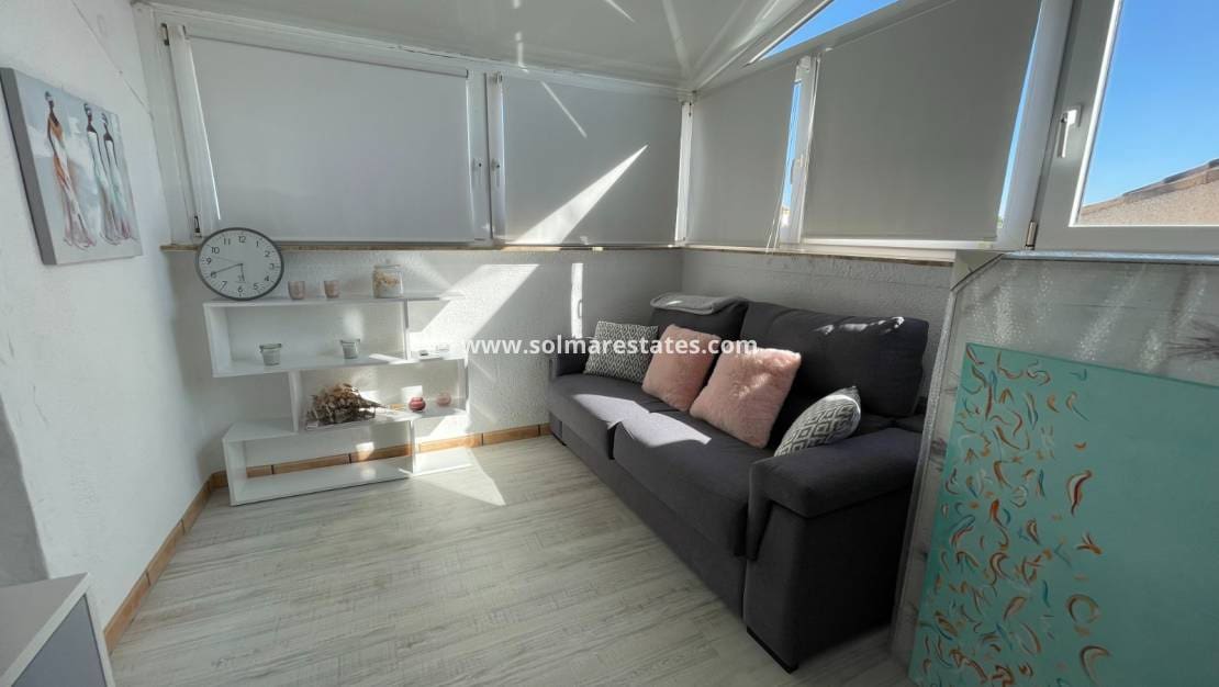 Casa de 3 habitaciones en Torre de la Horadada en venta con piscina - 355.000 € (Ref: 10008012)