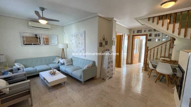 Casa de 3 habitaciones en Torre de la Horadada, Pilar de la Horadada en venta con piscina - 355.000 € (Ref: 10008012)
