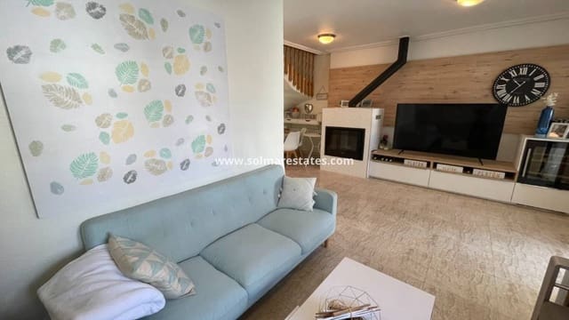 Casa de 3 habitaciones en Torre de la Horadada, Pilar de la Horadada en venta con piscina - 355.000 € (Ref: 10008012)