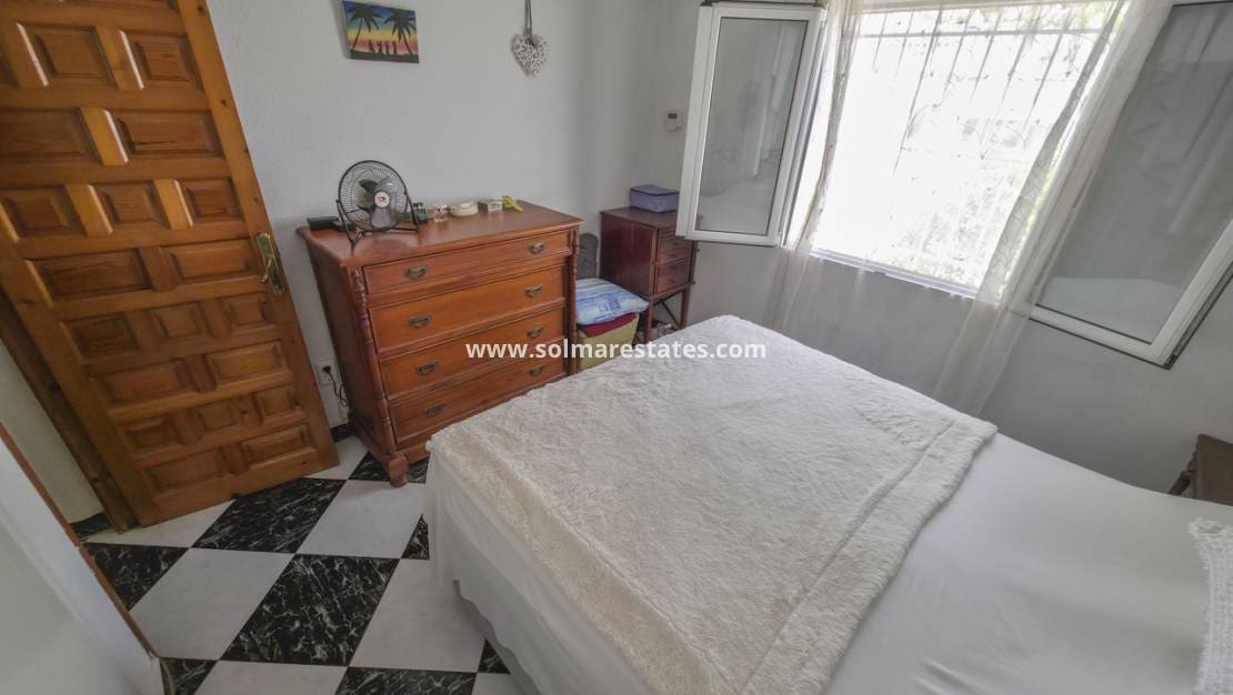 3 sovrum Villa till salu i San Luis med pool - 475 000 € (Ref: 10012225)