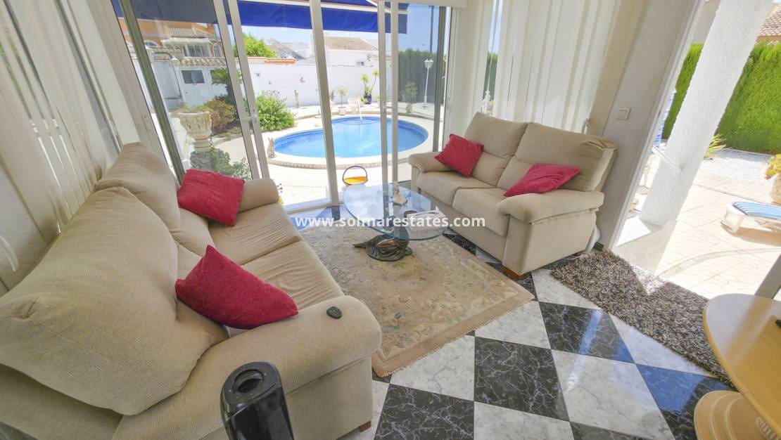 3 sovrum Villa till salu i San Luis med pool - 475 000 € (Ref: 10012225)