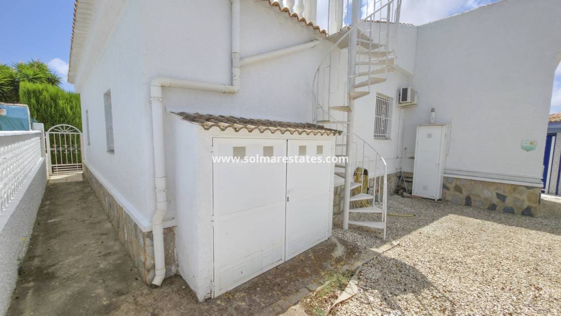 3 sovrum Villa till salu i San Luis med pool - 475 000 € (Ref: 10012225)