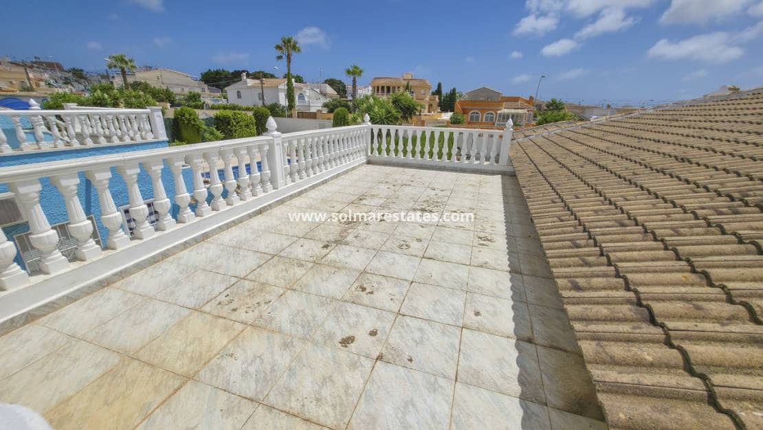 3 sovrum Villa till salu i San Luis med pool - 475 000 € (Ref: 10012225)