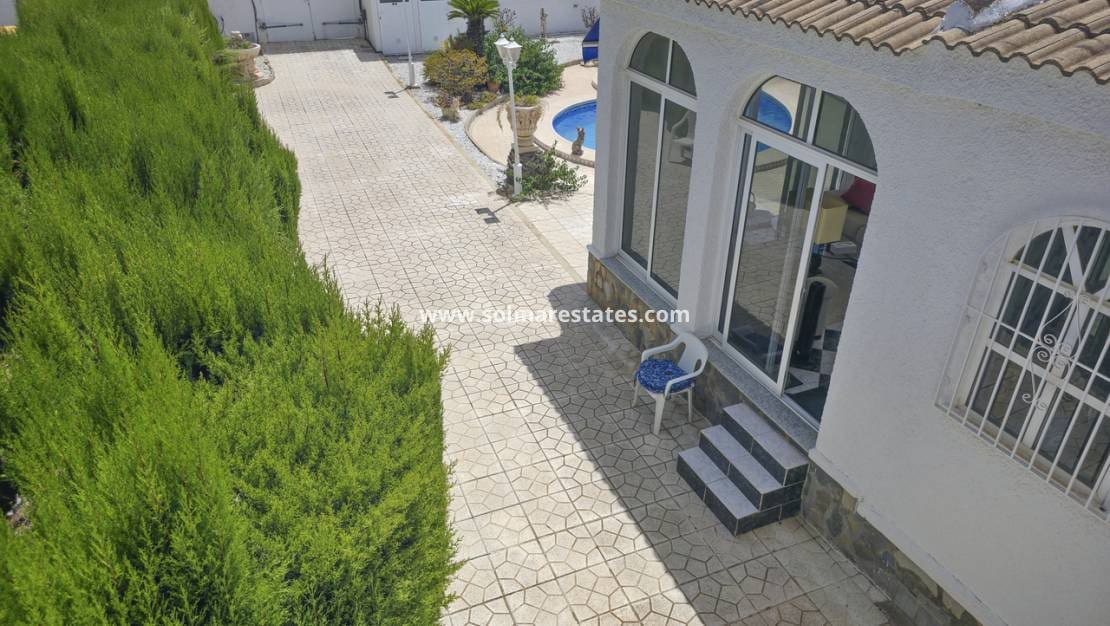3 sovrum Villa till salu i San Luis med pool - 475 000 € (Ref: 10012225)