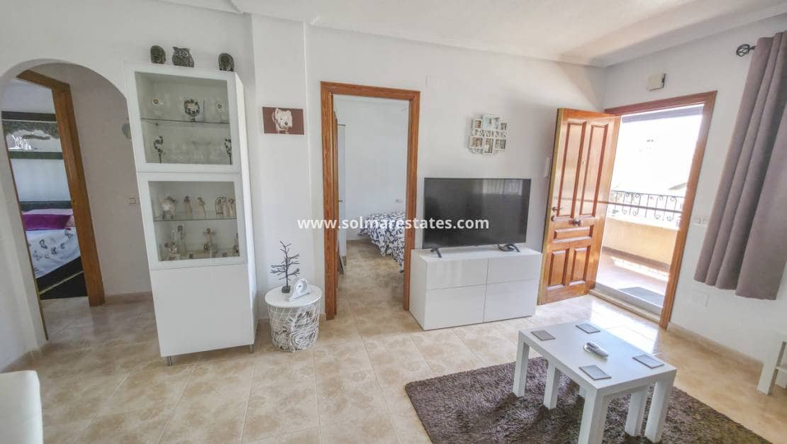 2 soverom Leilighet til salgs i Villamartin med svømmebasseng - € 149 950 (Ref: 10012227)