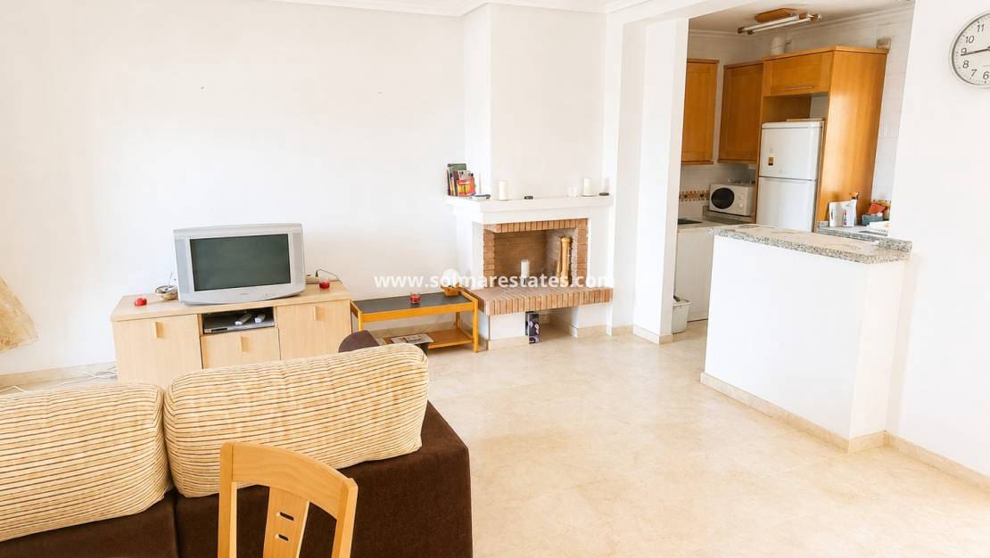 Apartamento de 2 habitaciones en Algorfa en venta con piscina - 184.995 € (Ref: 10012228)