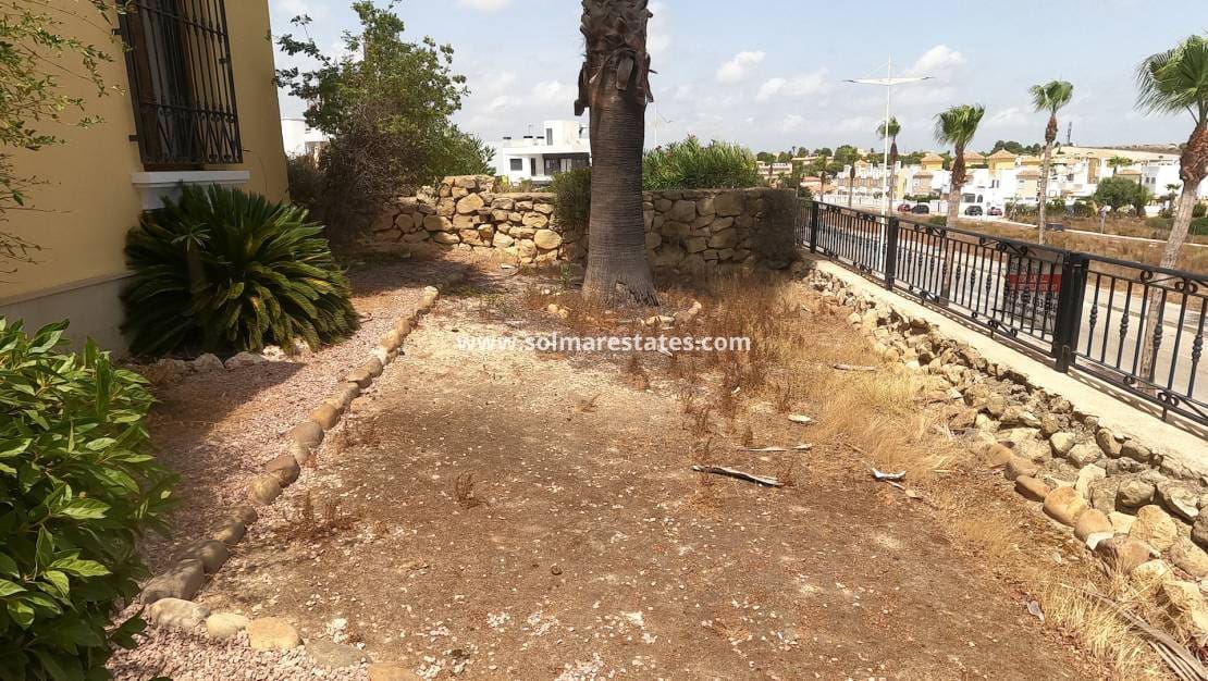 Apartamento de 2 habitaciones en Algorfa en venta con piscina - 184.995 € (Ref: 10012228)