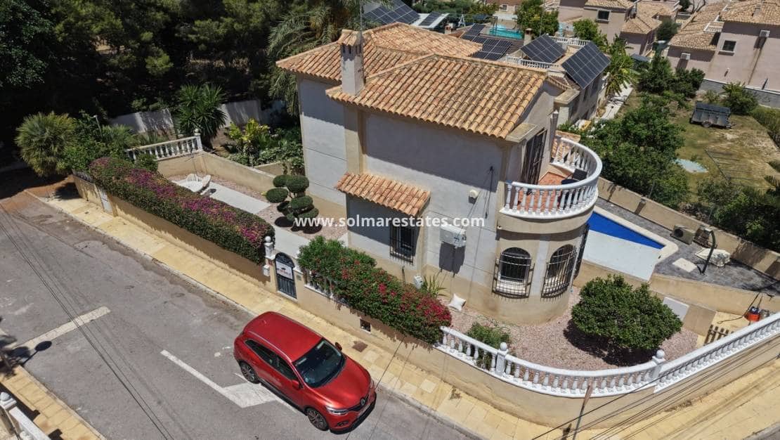 3 soverom Villa til salgs i Villamartin med svømmebasseng - € 425 000 (Ref: 10016522)