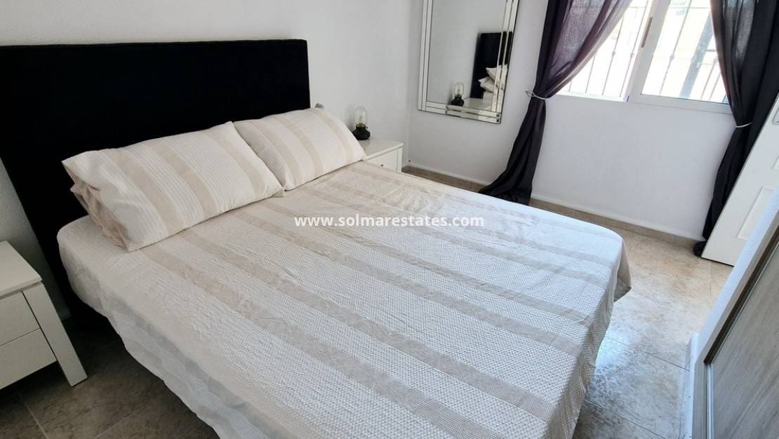 3 soverom Villa til salgs i Villamartin med svømmebasseng - € 425 000 (Ref: 10016522)
