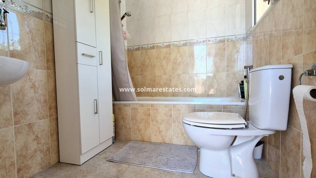 3 soverom Villa til salgs i Villamartin med svømmebasseng - € 425 000 (Ref: 10016522)