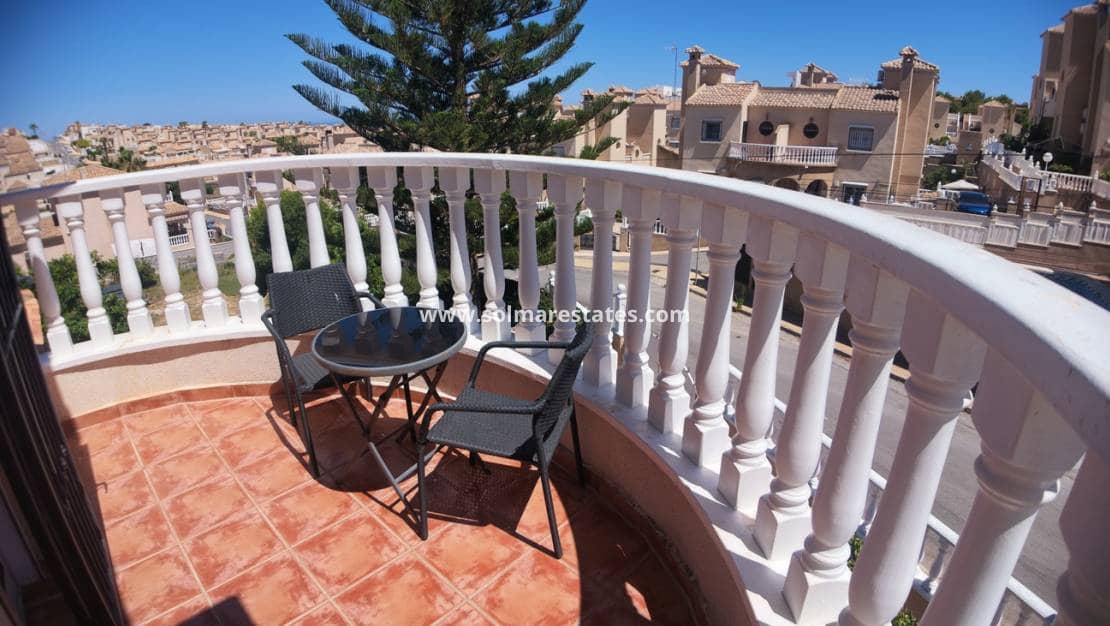 3 soverom Villa til salgs i Villamartin med svømmebasseng - € 425 000 (Ref: 10016522)